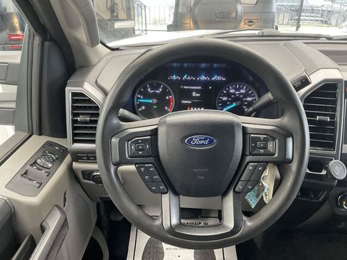 Used 2021 Ford F550 2WD Crew Cab Super Duty w/ XLT Value Package image 19