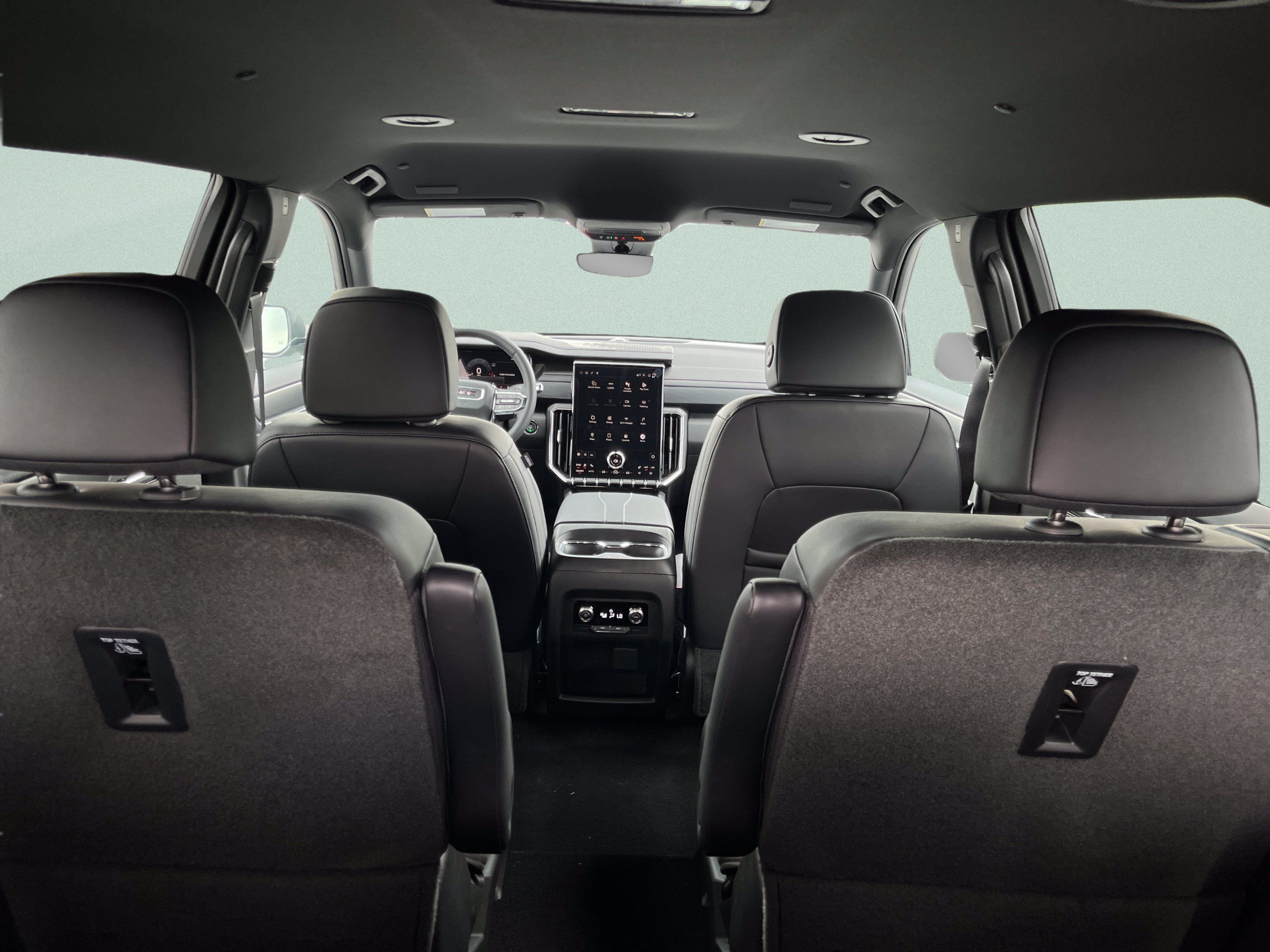 New 2026 GMC Acadia Elevation w/ Elevation Premium Package AWD/4WD image 26
