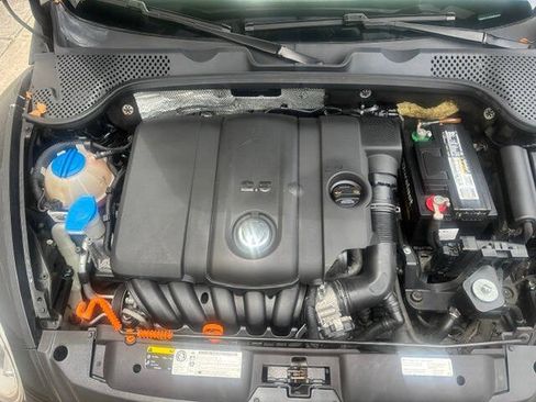 Used 2013 Volkswagen Beetle 2.5 FWD image 11