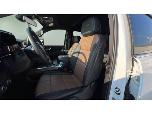 Used 2024 Chevrolet Silverado 3500 High Country AWD/4WD image 24