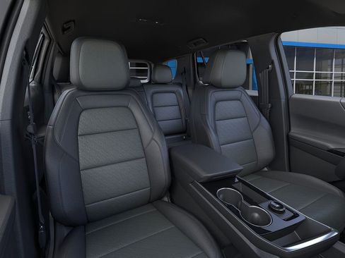 New 2026 Chevrolet Equinox LT w/ Convenience Package II image 16