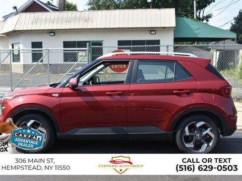 Used 2026 Hyundai Venue SEL FWD image 9