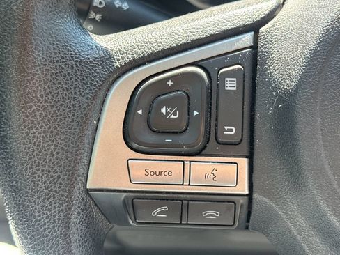 Used 2017 Subaru Forester 2.5i AWD/4WD image 29