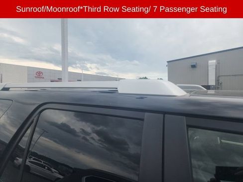 Used 2023 Toyota 4Runner Limited AWD/4WD image 4