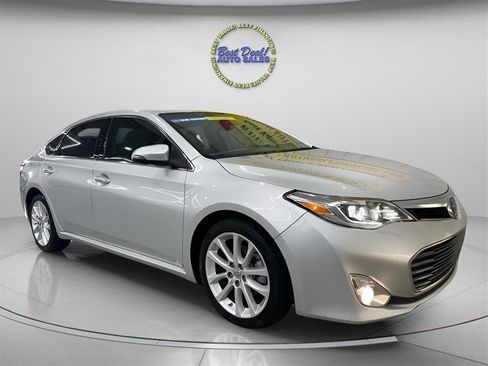 Used 2014 Toyota Avalon Limited w/ Technology Package FWD image 7