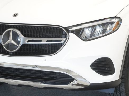 Used 2026 Mercedes-Benz GLC 300 4MATIC image 6