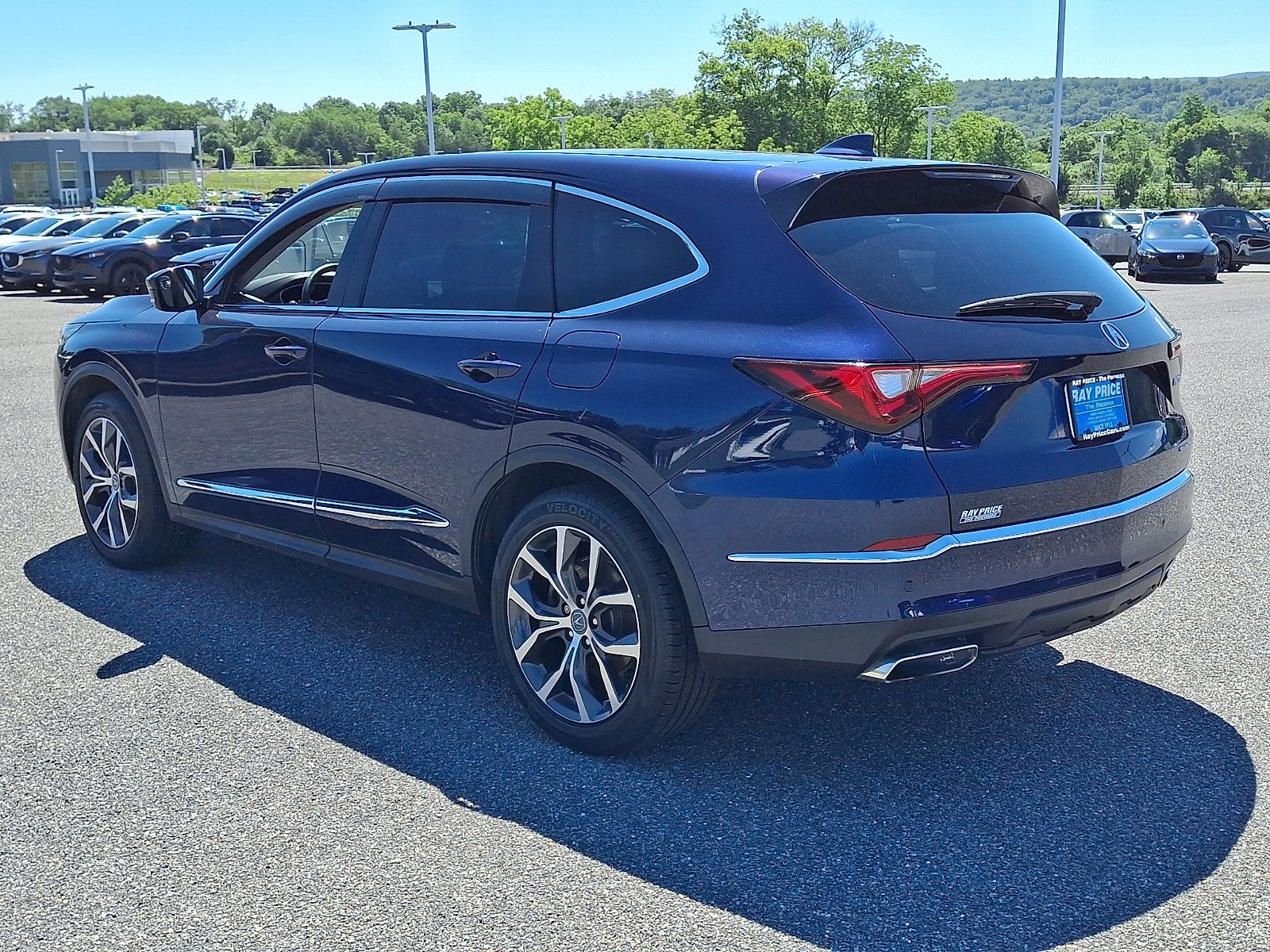 Used 2024 Acura MDX w/ Technology Package AWD/4WD image 5