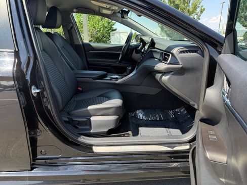 Used 2024 Toyota Camry SE w/ Convenience Package AWD/4WD image 28