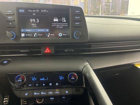 New 2026 Hyundai Elantra SEL Sport Premium FWD image 17