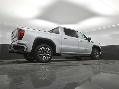 New 2026 GMC Sierra 1500 Denali w/ Denali Reserve Package AWD/4WD image 41