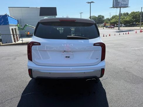 Certified 2024 Kia Telluride S w/ S Sunroof Package AWD/4WD image 7