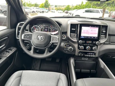 New 2026 RAM 1500 4x4 Crew Cab image 29