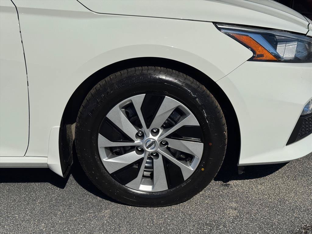 Used 2020 Nissan Altima 2.5 S FWD image 9