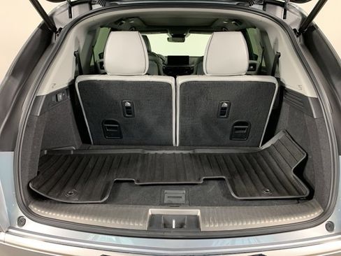 Used 2025 Acura MDX w/ Advance Package image 31