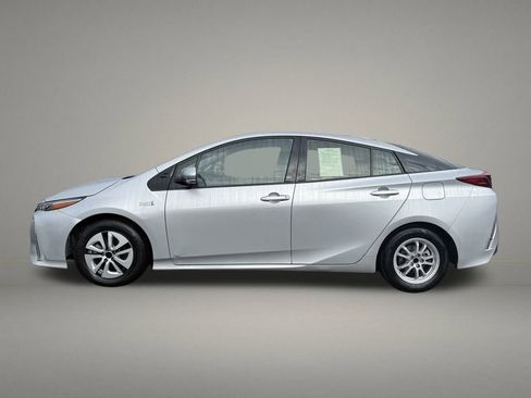 Used 2018 Toyota Prius Prime Plus image 2