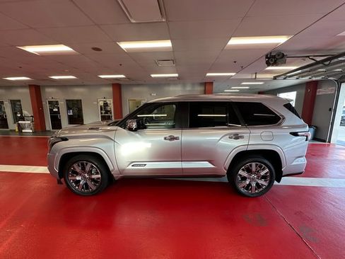 Used 2024 Toyota Sequoia Capstone AWD/4WD image 6