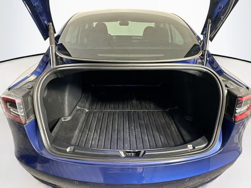 Used 2021 Tesla Model 3 Performance image 30