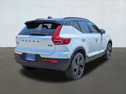 New 2026 Volvo XC40 B5 Ultra w/ Climate Package image 2