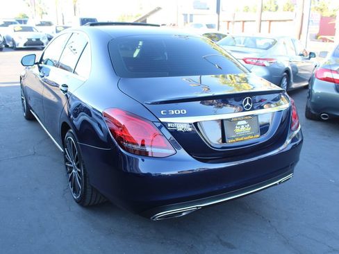 Used 2019 Mercedes-Benz C 300 Sedan image 5