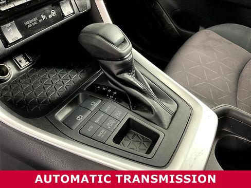 Used 2019 Toyota RAV4 XLE w/ Convenience Package AWD/4WD image 15