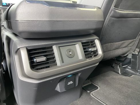 Used 2025 Ford F150 Lariat image 24