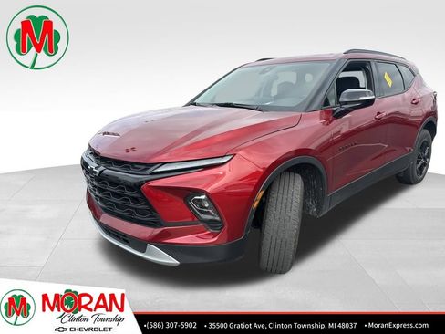 Certified 2024 Chevrolet Blazer LT w/ Sound & Technology Package FWD image 1