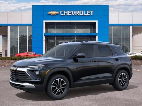 New 2026 Chevrolet TrailBlazer LT w/ Convenience Package AWD/4WD image 2