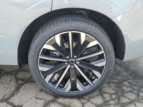 New 2026 Volvo XC60 B5 Ultra w/ Protection Package Premier image 31