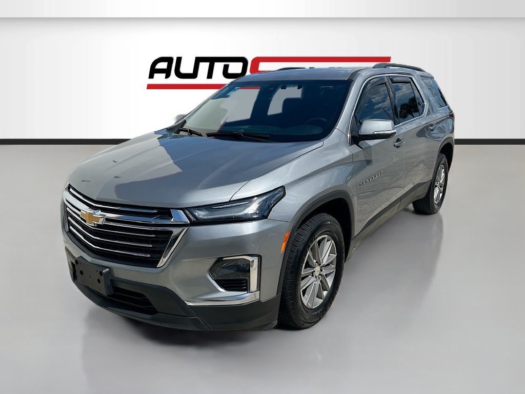 Used 2023 Chevrolet Traverse LT FWD image 3