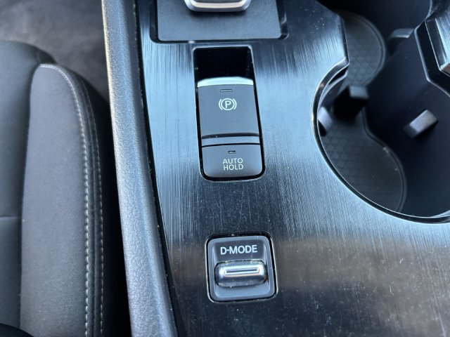 Used 2024 Nissan Rogue S FWD image 26