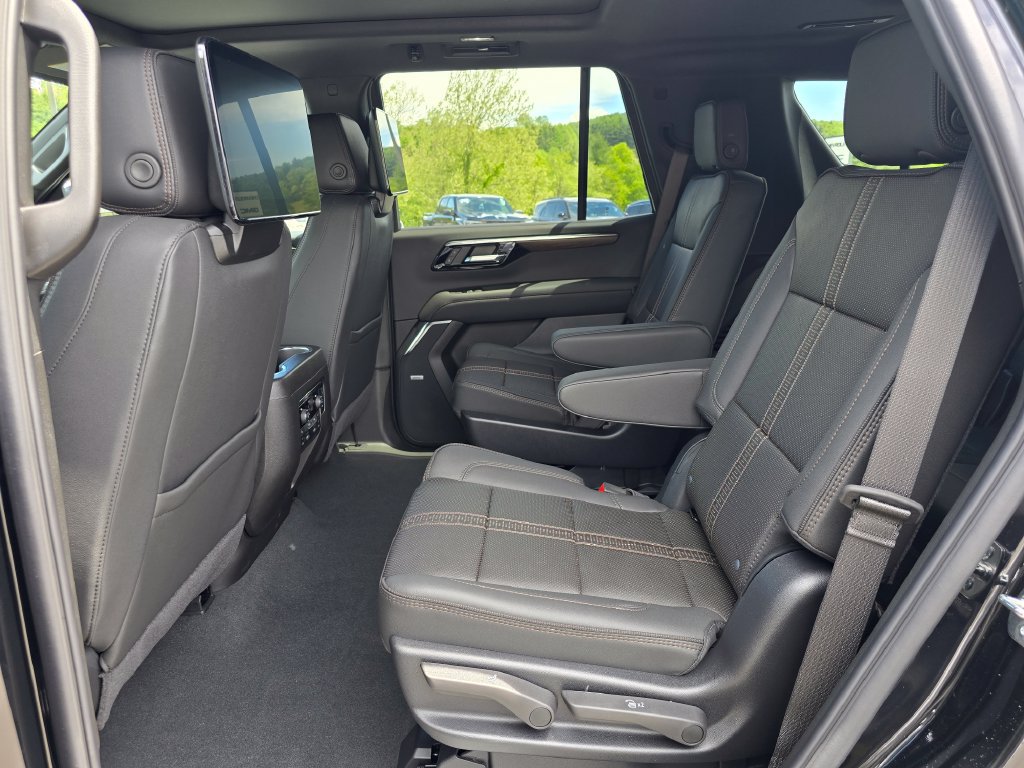 New 2026 Chevrolet Tahoe High Country AWD/4WD image 11