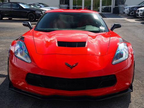 Used 2019 Chevrolet Corvette Grand Sport w/ Carbon Flash Badge Package RWD image 2