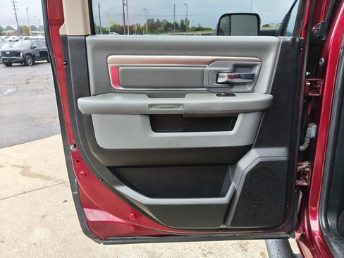 Used 2018 RAM 1500 Outdoorsman AWD/4WD image 12