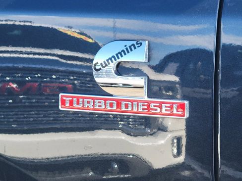 Used 2021 RAM 2500 Big Horn image 16