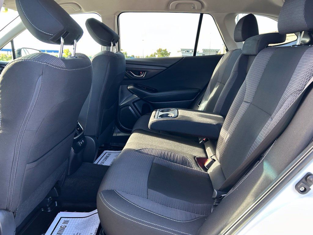 Used 2022 Subaru Outback Premium AWD/4WD image 17