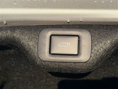 New 2025 Lexus ES 350 Ultra Luxury image 13