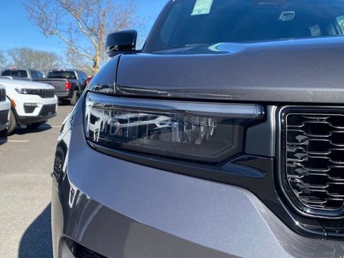 New 2025 Jeep Grand Cherokee Altitude image 11