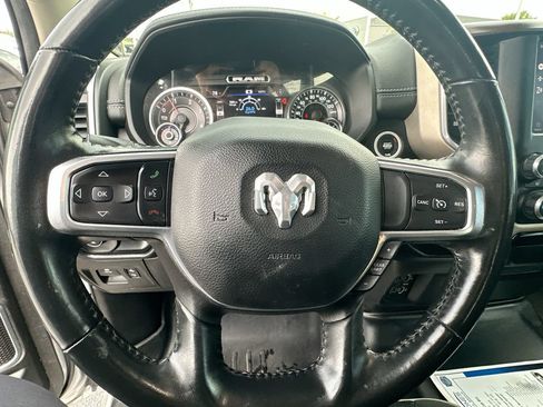 Used 2022 RAM 1500 Laramie AWD/4WD image 17
