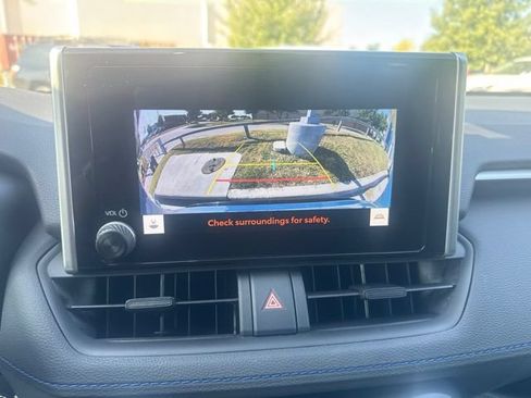 Used 2023 Toyota RAV4 SE w/ Convenience Package AWD/4WD image 12