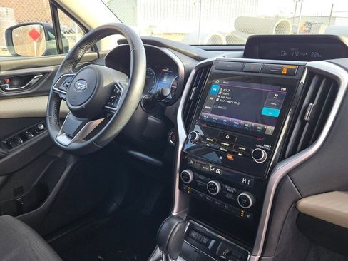 Used 2021 Subaru Ascent Premium image 8