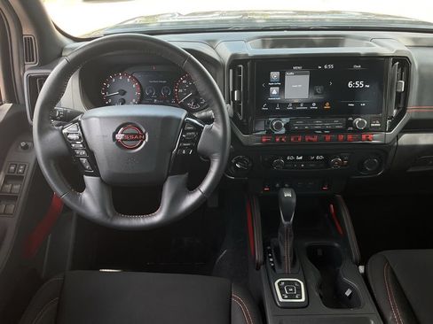 Used 2026 Nissan Frontier PRO-4X AWD/4WD image 11