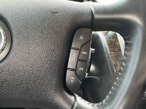 Used 2011 Cadillac DTS Limousine image 19