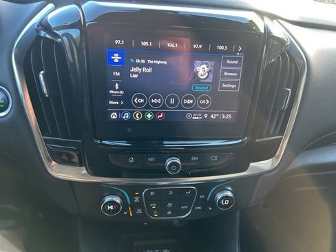 Certified 2023 Chevrolet Traverse LT image 29