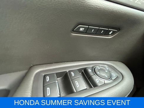 Used 2023 Cadillac XT6 Sport w/ Technology Package AWD/4WD image 24