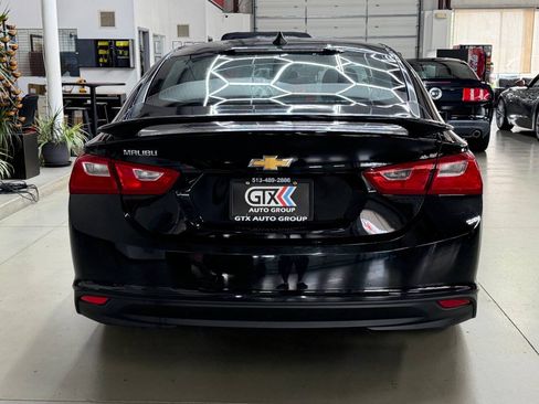 Used 2018 Chevrolet Malibu LS FWD image 3