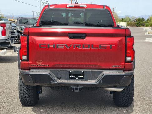 Used 2025 Chevrolet Colorado ZR2 w/ Technology Package image 6