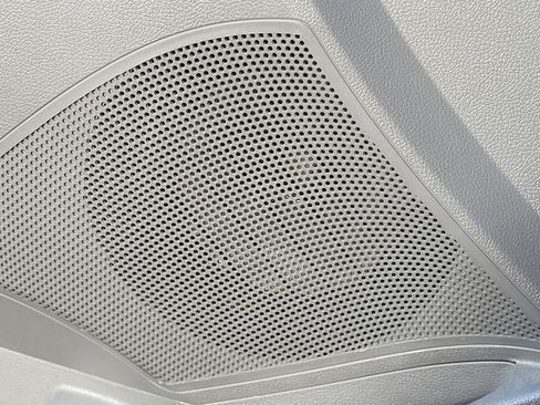 Used 2016 Hyundai Elantra SE image 23