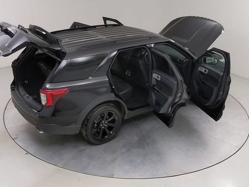 Certified 2023 Ford Explorer ST-Line AWD/4WD image 53