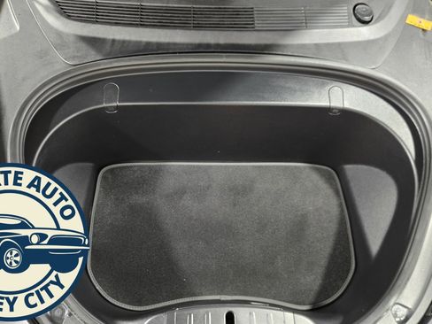 Used 2018 Tesla Model 3 Long Range image 38