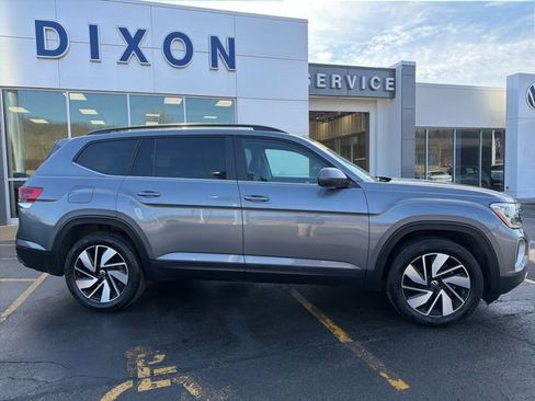 Used 2025 Volkswagen Atlas SE image 9